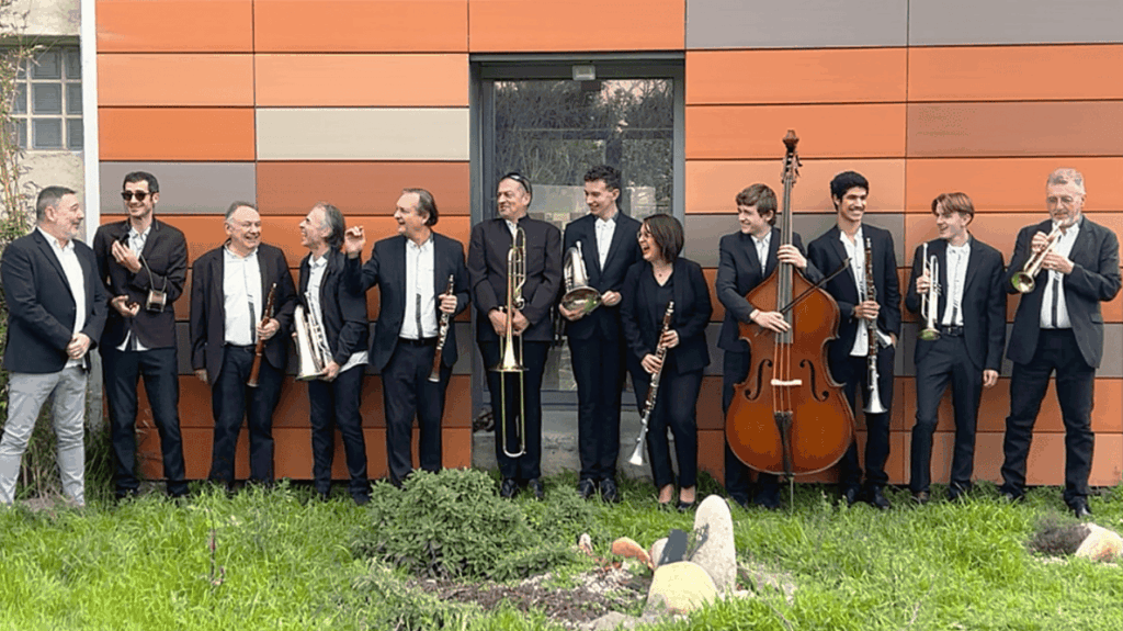 l'orchestre catalan Cobla Nova Germanor